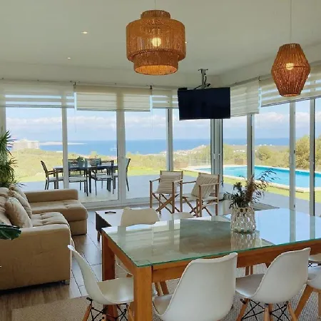 Bella Villa *